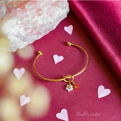 Rose quartz and Carnelian flower bangle